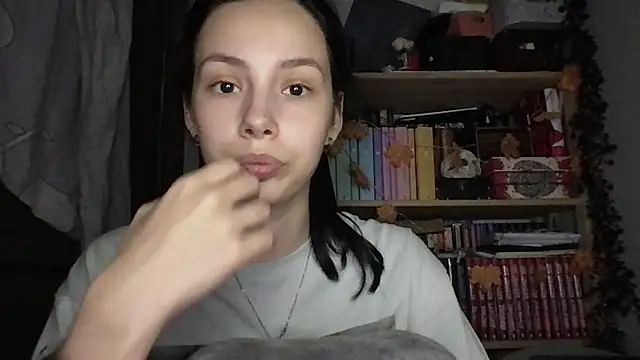 Yuna5343 élő XXX-chatje