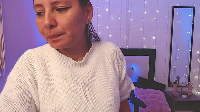 Chat +18 de camila_delarosa ao vivo