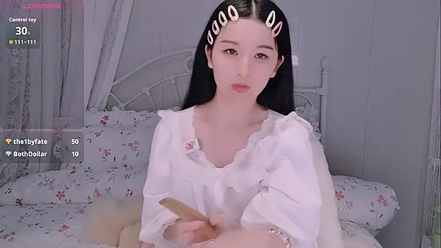 Chat XXX en directo de BingLin-