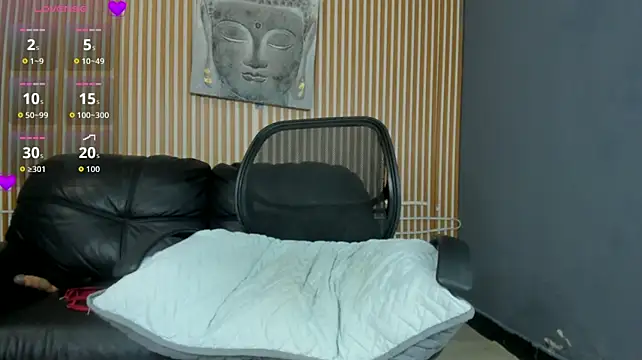 Violet_Moon20 Adlı Modelin Canlı XXX Sohbeti