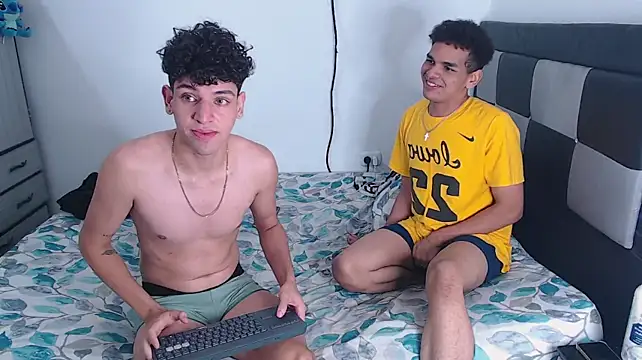 apoloandhansel Chat XXX live