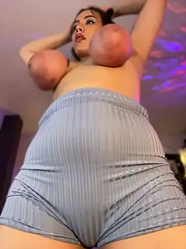 XXX chat uživo modela im_mariana_