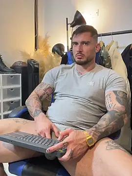 Czat XXX na żywo – DimitriSullivan_