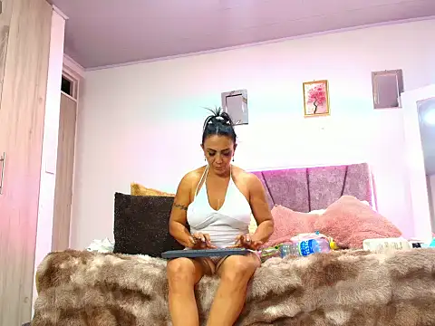 צ'אט XXX בשידור חי של CriisLuna