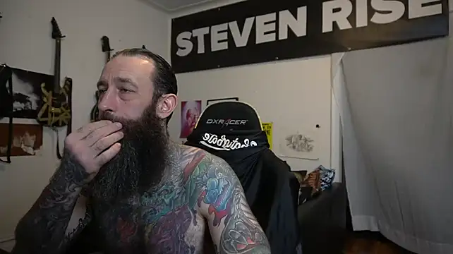 Chat XXX en directo de StevenRiseNYC