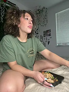 LyraCovee's Live XXX Chat