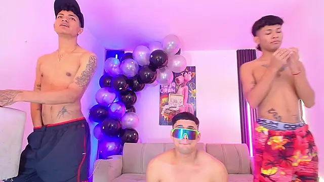 GoldenDuoheat's Live XXX Chat