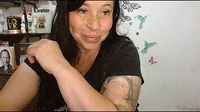 Živý XXX chat LauraMallioni
