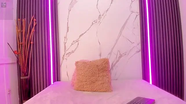 Chatroom XXX en direct de petite_phoenix