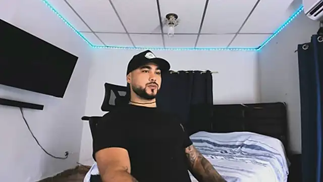 Sebas-hott Live XXX-chat