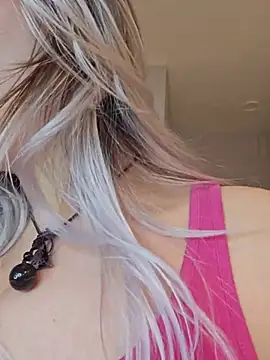 ScarletsWeb Adlı Modelin Canlı XXX Sohbeti