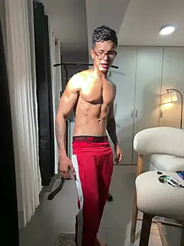 Chatroom XXX en direct de Paradise_boy__
