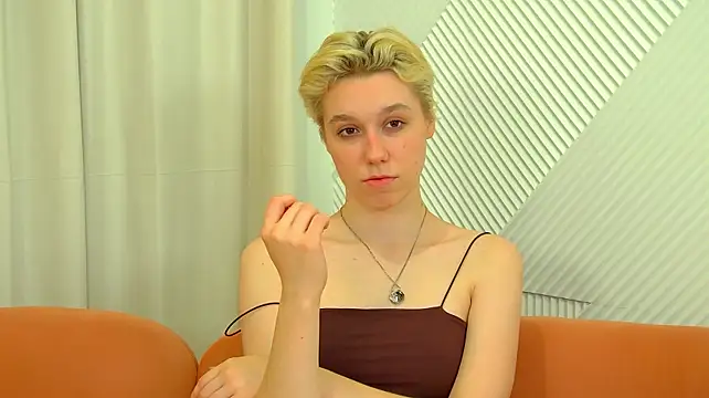 AgataGate Adlı Modelin Canlı XXX Sohbeti