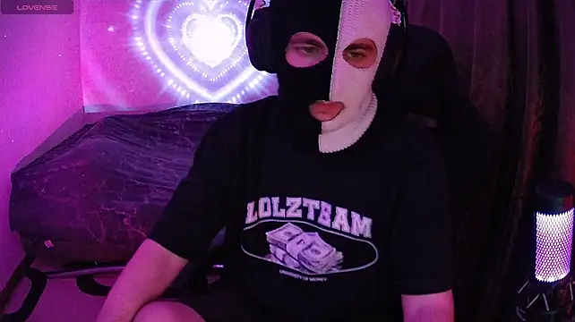 ZXCENSORED- élő XXX-chatje