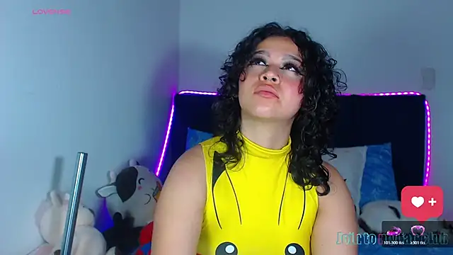 Bitsy_Messy's Live XXX Chat
