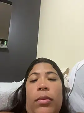 Chat XXX en directo de ZahraAmira_