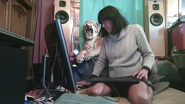 XXX chat uživo modela SissiDomination