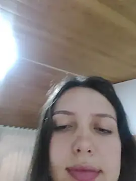 Chat +18 de Bella_Karoline ao vivo