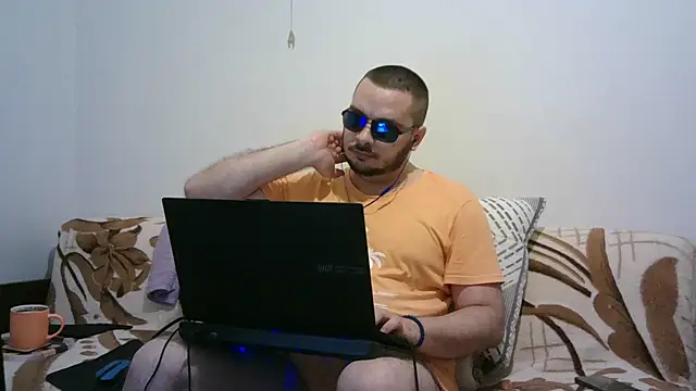 دردشة WildBoar_69 الجنسية المباشرة