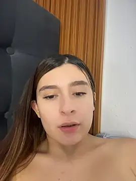 Chat +18 de Stefania_Rios ao vivo