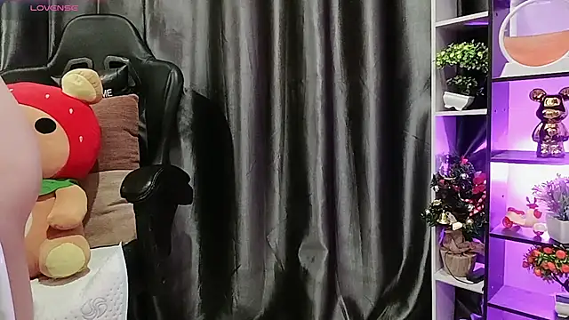 Yuki-yio's Live XXX Chat