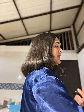 צ'אט XXX בשידור חי של MiahWindsor