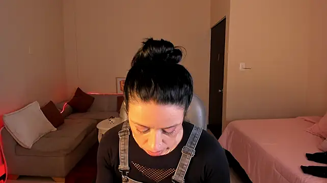 Chat +18 de Kristen_Garner ao vivo