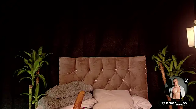 Bruno___69 live XXX chat