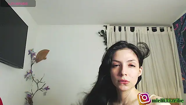Chat XXX en directo de mielikki001