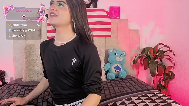 XXX chat uživo modela Emilly-hall