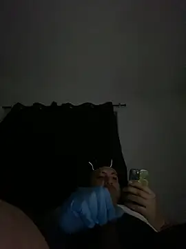 Chat +18 de GusanoDelicioso ao vivo