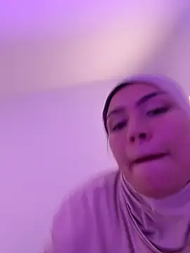 XXX chat uživo modela Darsha_Khemu