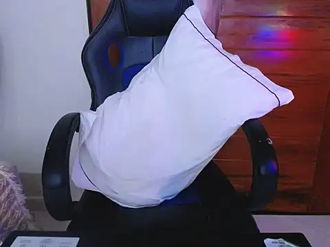 Chat +18 de Apollo_21 ao vivo