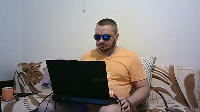 WildBoar_69 লাইভ XXX চ্যাট