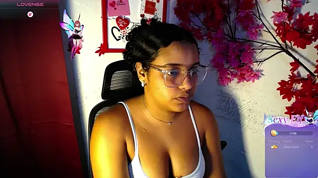 XXX chat uživo modela chleo_rosse