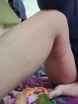Bong_Puspa Show Webcam