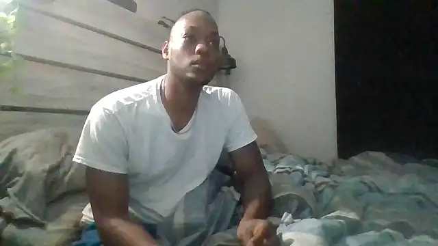 zdaddymm Show in webcam