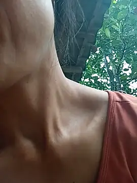 Lily-ly's Live XXX Chat