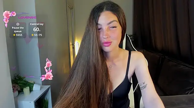LiraRevery's Live XXX Chat