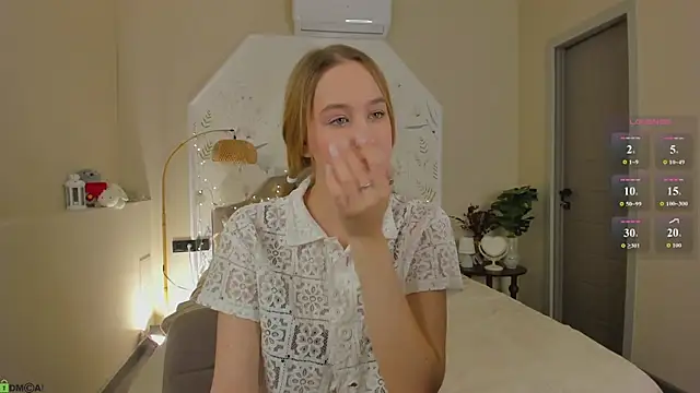 Sweett_Monica's Live XXX Chat