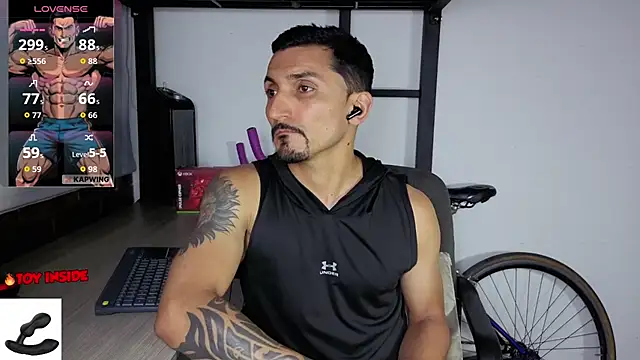แชท XXX สดของ Marck_Muscle