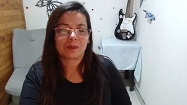 Chat +18 de lilisa777 ao vivo