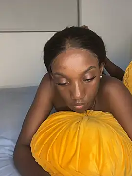FiorelaLenin's Live XXX Chat