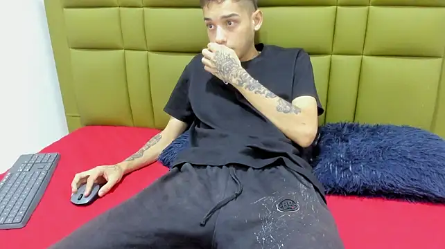 Chat XXX en directo de Nico_Sterling