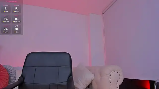 MeganScott live XXX chat