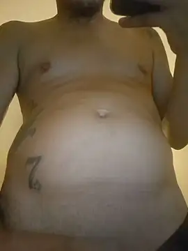 Show modela kredazzbigdick na web-kameri