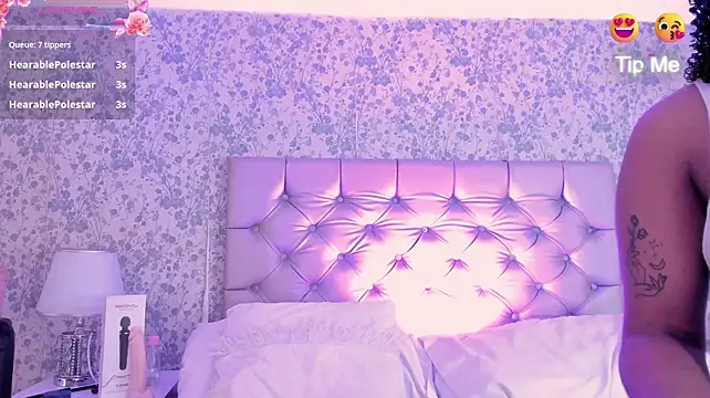 Chatroom XXX en direct de SkylerBloomm