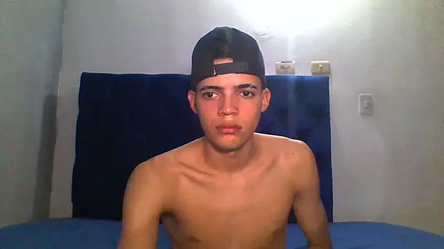 Chat XXX ao vivo de Latinos_2001