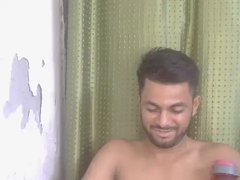 Show de Stubborndesiboy na webcam