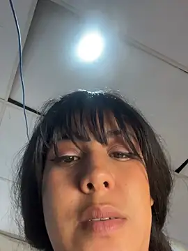 MiaAndrade Live XXX Chat
